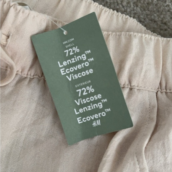 H&M pants and blouse set - Picture 8 of 9